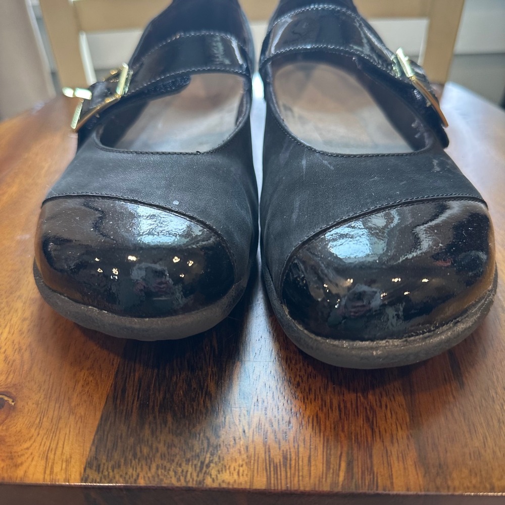 Naot Mary Jane Shoes Womens 42 Black Nubuck Patent Leather Buckle Strap Comfort - Picture 11 of 11